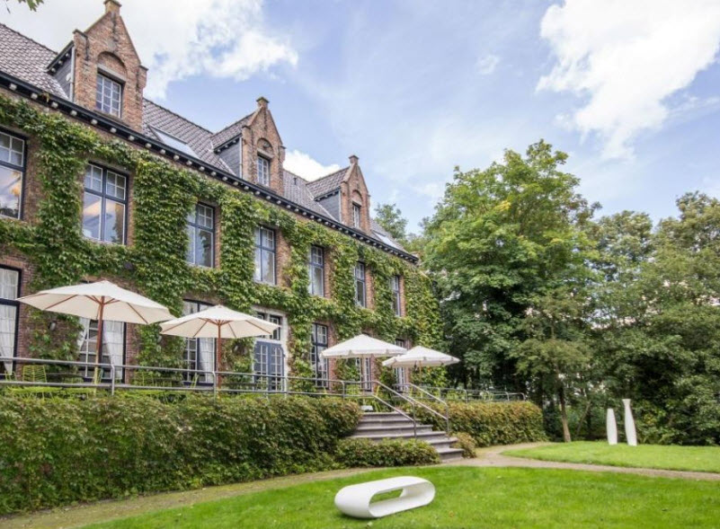 Kasteel Hulstlo, Belgium
